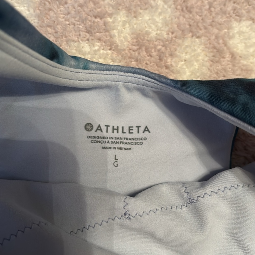 Athleta Conscious Crop Printed D-DD+ - Picture 9 of 11